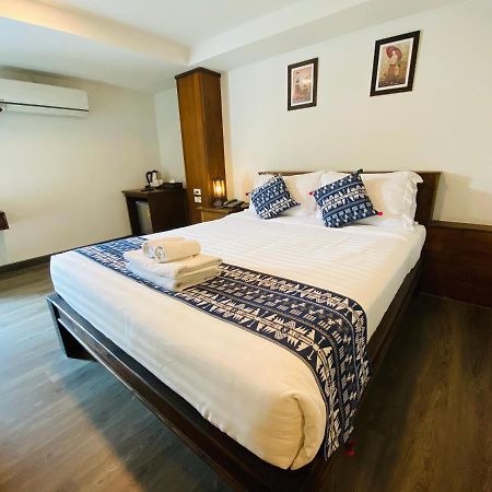 C Hotel Boutique And Comfort Чиангмай Экстерьер фото